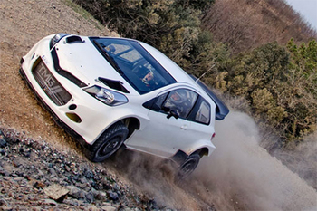 Yaris WRC TEST04.jpg